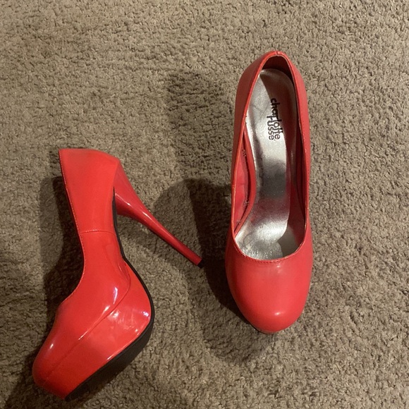 Woman’s Charlotte Russe  pink pumps size 8 - Picture 2 of 5
